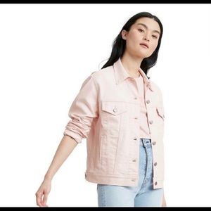 SOLD Levi’s ex boyfriend trucker jeans jacket